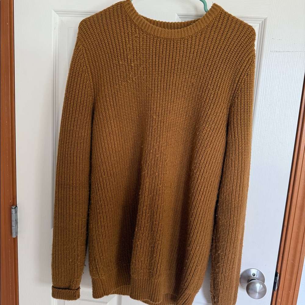 COMFY FOREVER 21 SWEATER